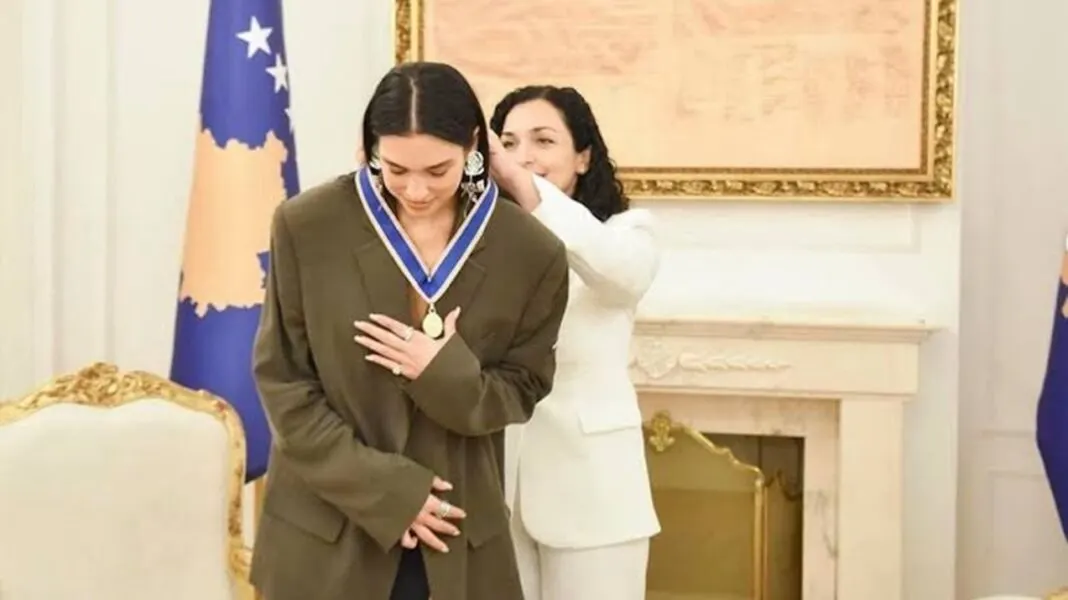 Vjosa Osmani dhe Dua Lipa